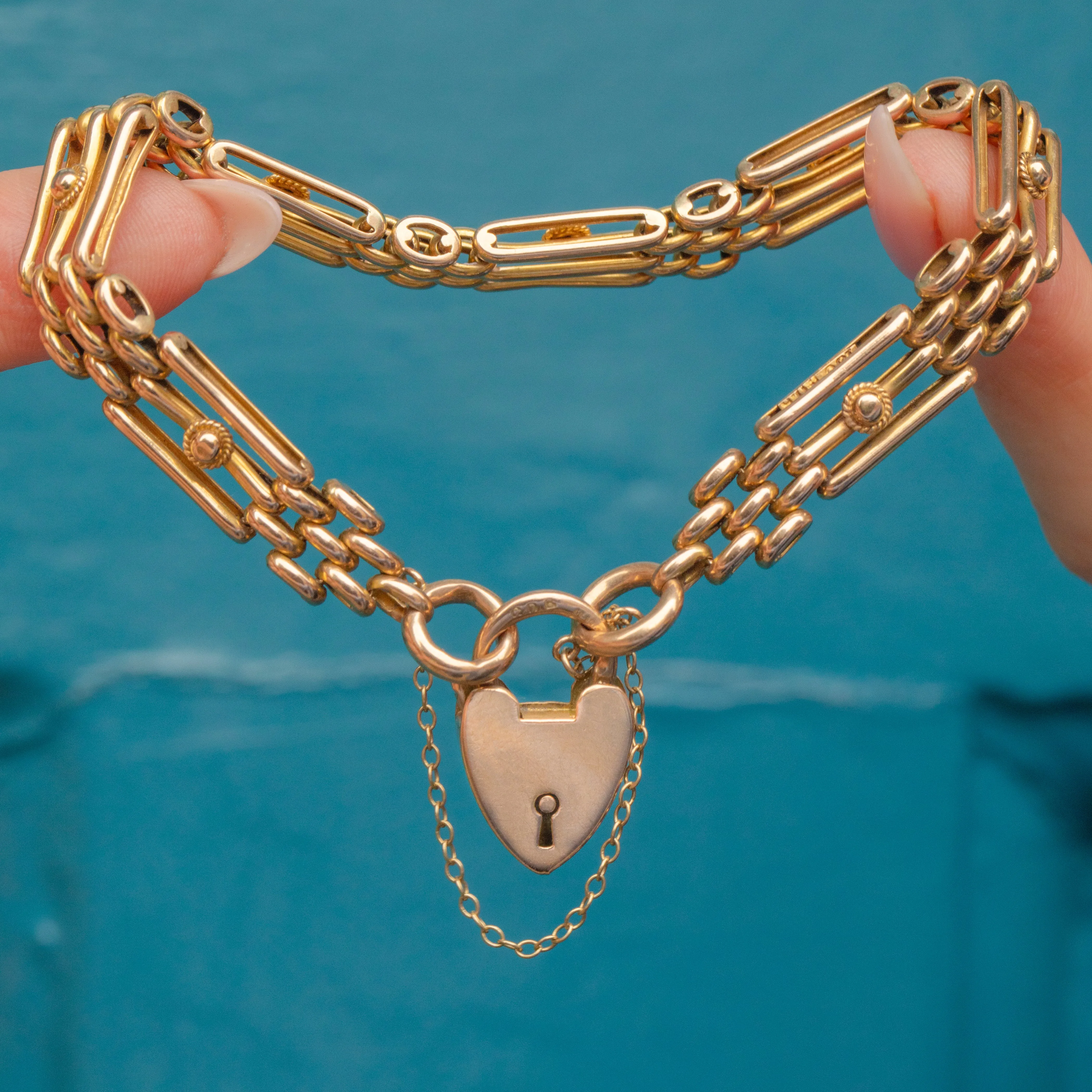 Antique 15ct Gold Gate Bracelet with Heart Padlock