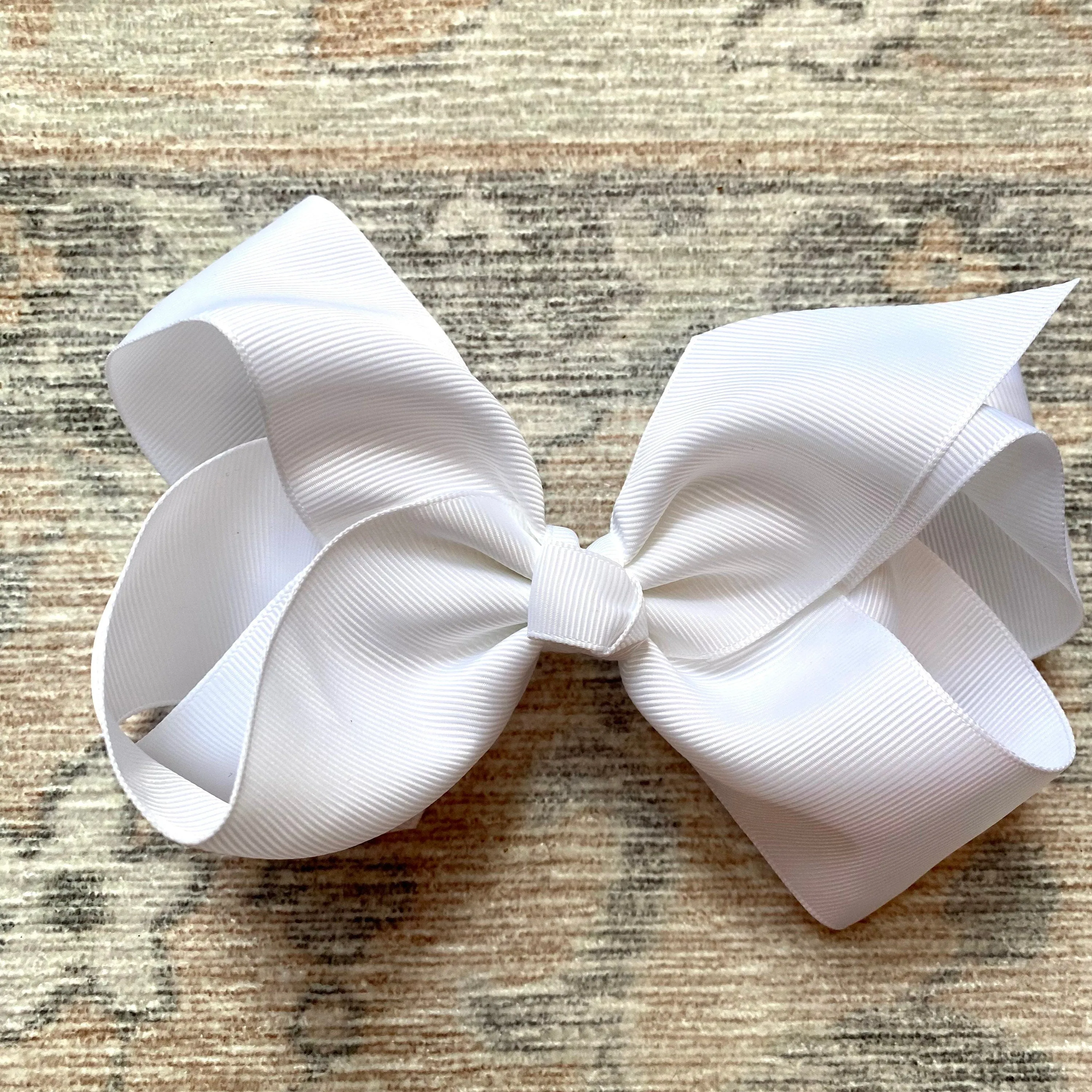 Hair Bow in Grosgrain Ribbon - 6 inch