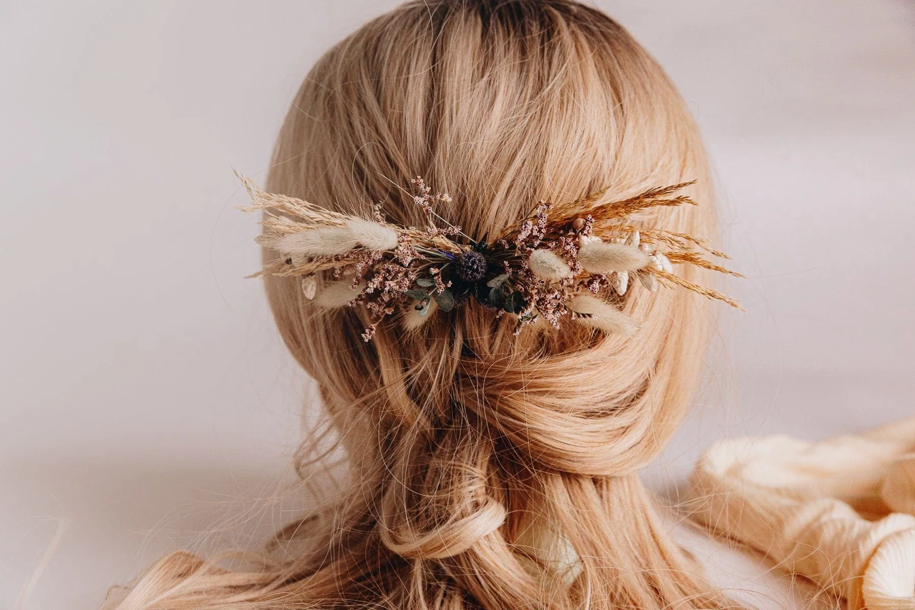 Sea Lavendeer & Scottish Thistle, Pampas Grass Hair Comb / Bridal Boho Wedding Comb